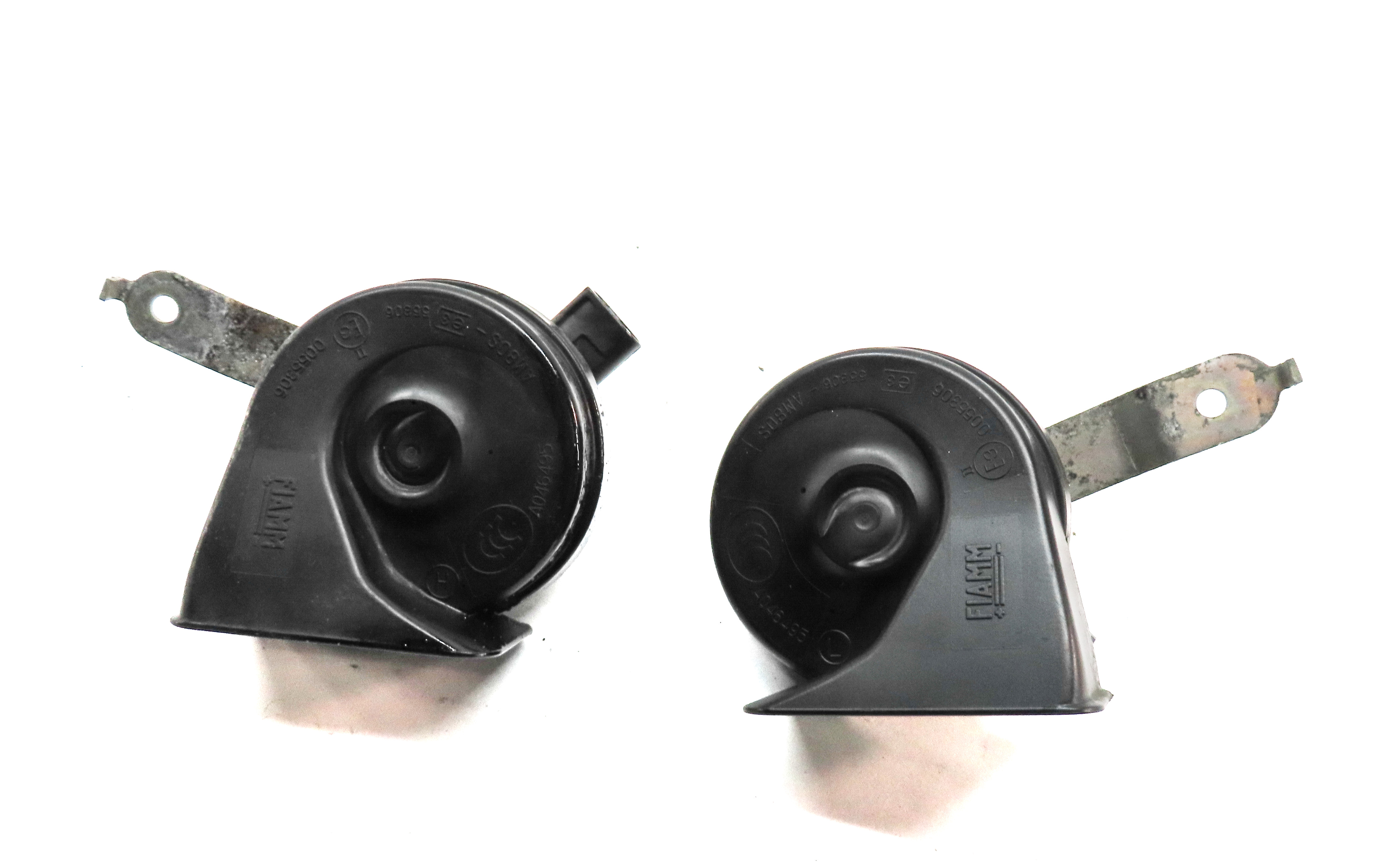 2011-2018 BMW X3 X4 (F25 F26) HIGH & LOW TONE SAFETY HORN SET-2 — exact item pictured